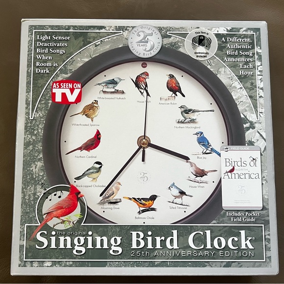 Singing Bird 🦜Clock - 25th Anniversary Edition✨ - Picture 1 of 17